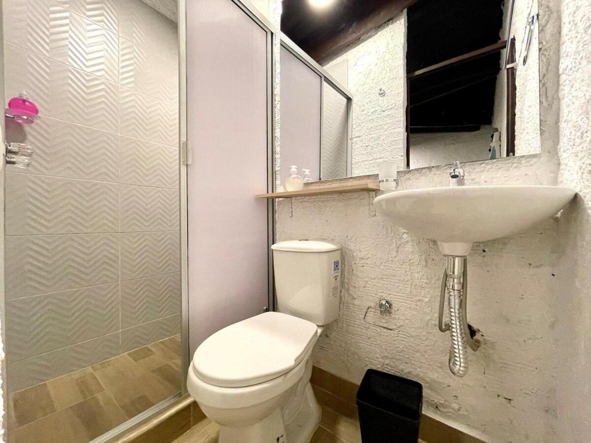 Super Apartamento Central En Casa Colonial Bogota Bagian luar foto