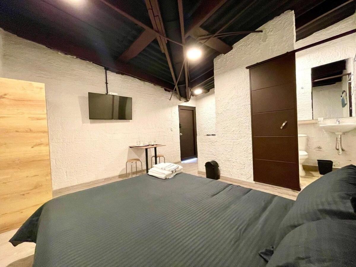 Super Apartamento Central En Casa Colonial Bogota Bagian luar foto