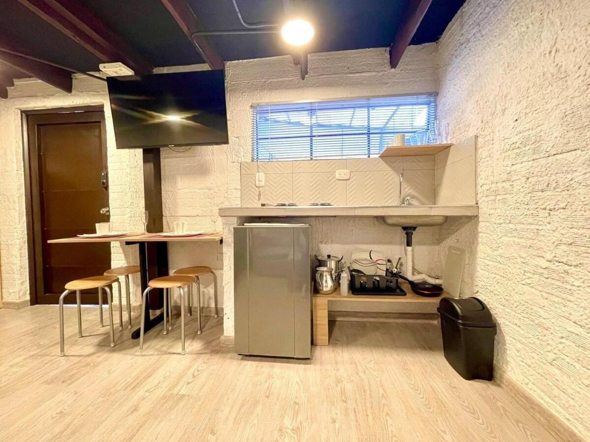 Super Apartamento Central En Casa Colonial Bogota Bagian luar foto